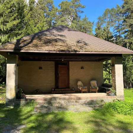 Moekki Meren Laeheisyydessae Chalet *