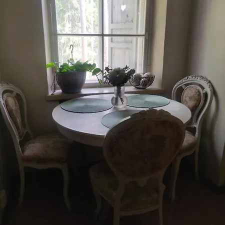 Moekki Meren Laeheisyydessae Chalet