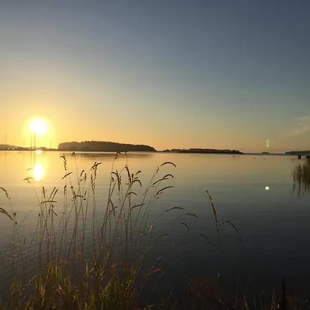 Moekki Meren Laeheisyydessae *