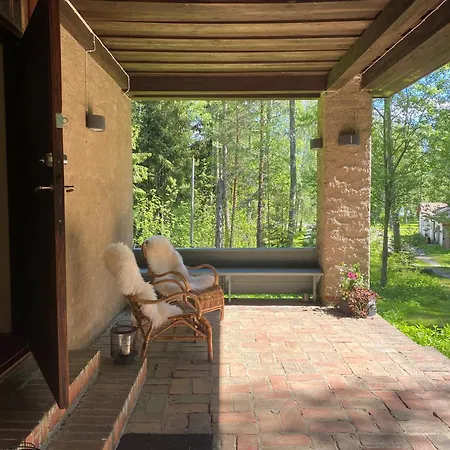 Chalet Moekki Meren Laeheisyydessae Helsinki
