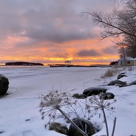 Moekki Meren Laeheisyydessae Σαλέ *