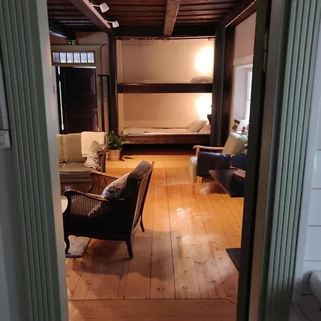 Moekki Meren Laeheisyydessae 샬레 헬싱키